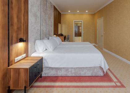 room 123 thumbnail 2