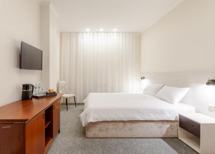 room 121 thumbnail 1