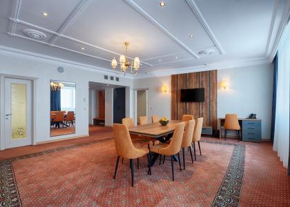 room 126 thumbnail 2